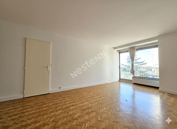 Puteaux : Résidence Bellerive, Appartement de 2 pièces de 51m² avec balcon, cave et parking