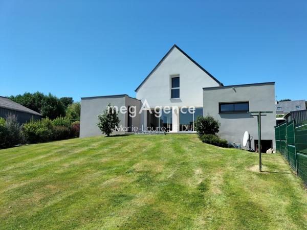 Maison à GUERLESQUIN, 29650 - 5 pièces 130m²