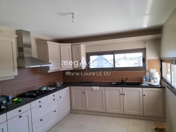 Maison à GUERLESQUIN, 29650 - 5 pièces 130m²