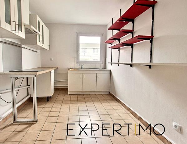 Montigny-le-Bretonneux (78180) APPARTEMENT / LE PLAN DE TROUX / CENTRE VILLE / GARE