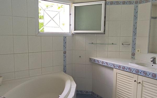 Maison à vendre    5 pièces •  Gradignan