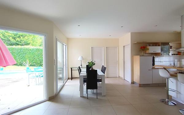 Maison à vendre    5 pièces •  Gradignan