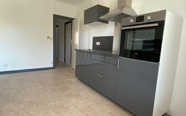 Appartement à louer    5 pièces •  Trélissac