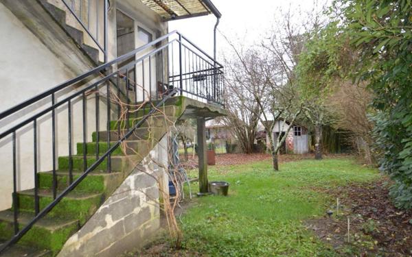 Appartement à louer    5 pièces •  Trélissac