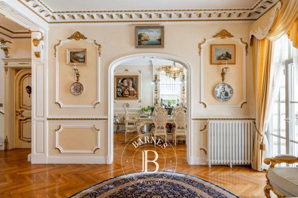 Cagnes-sur-Mer, Villa 5 Chambres -  296 m² à vendre