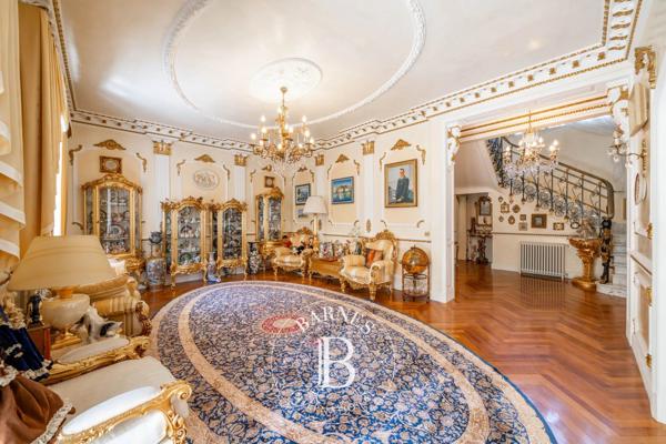 Cagnes-sur-Mer, Villa 5 Chambres -  296 m² à vendre