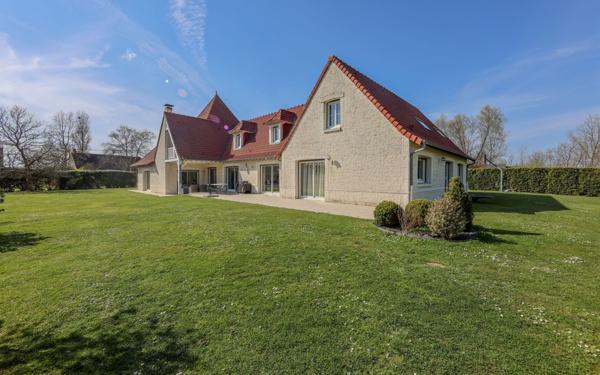 Maison à vendre    7 pièces • 340 m2 Verton