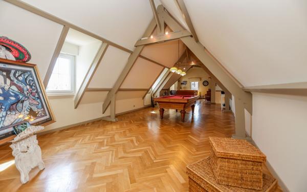 Maison à vendre    7 pièces • 340 m2 Verton