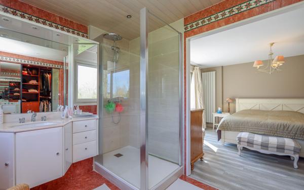 Maison à vendre    7 pièces • 340 m2 Verton