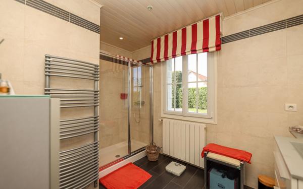 Maison à vendre    7 pièces • 340 m2 Verton