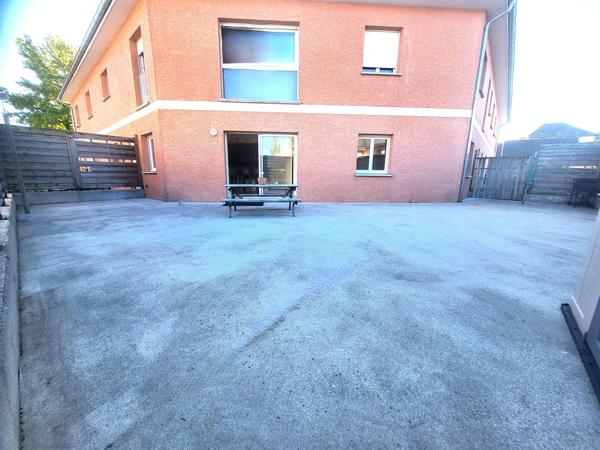 Morestel – Appartement comme une maison avec terrasse (101 m²) - T4 transformé en T3 - 72.97 m²