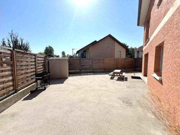 Morestel – Appartement comme une maison avec terrasse (101 m²) - T4 transformé en T3 - 72.97 m²