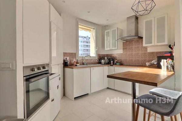 Location Appartement 3 pièces 75 m2 à Paris 14