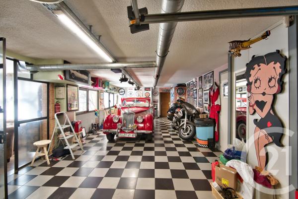 à vendre  141,09 m2 NICE - 06