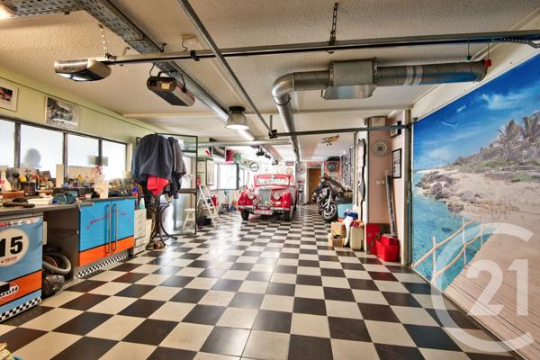 à vendre  141,09 m2 NICE - 06