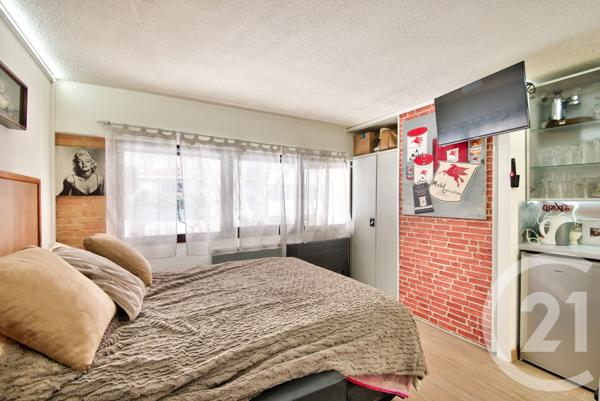 à vendre  141,09 m2 NICE - 06