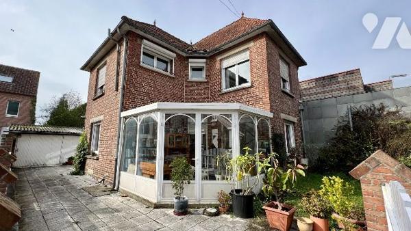 Maison à rafraichir avec jardin