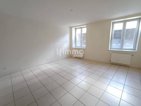 Immeuble comprenant deux logements