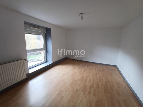 Immeuble comprenant deux logements