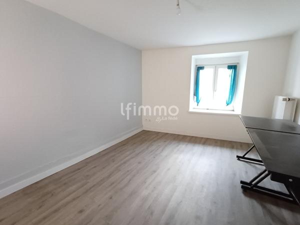 Immeuble comprenant deux logements