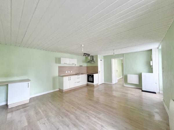 Appartement à louer |  Locquénolé |  2 pièces | 48 m²