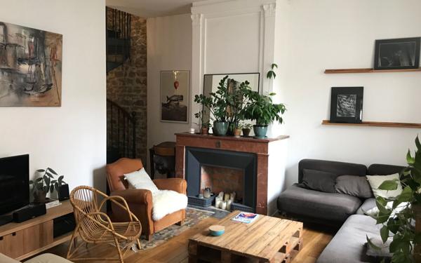 Appartement à louer    2 pièces • 65 m2 Lyon 2