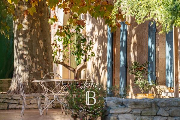 Uzès, Mas 8 Chambres -  360 m² à vendre