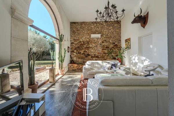 Uzès, Mas 8 Chambres -  360 m² à vendre
