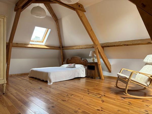 Maison proche de toutes commodités, 8 pièces, 6 chambres, 185 m² sur 2913 m² de terrain