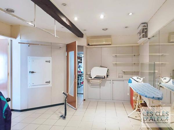 Maison T4- Local Commercial- Garage