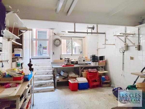 Maison T4- Local Commercial- Garage