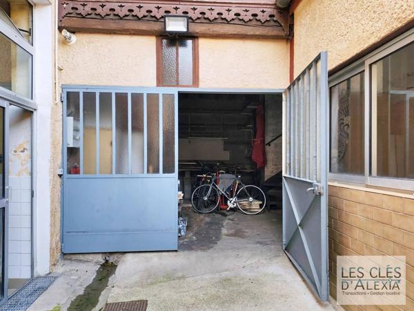 Maison T4- Local Commercial- Garage