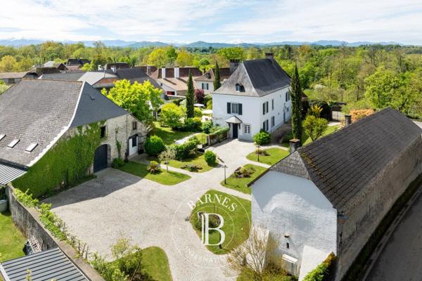 Navarrenx, Maison d'hôtes 8 Chambres -  463 m² à vendre