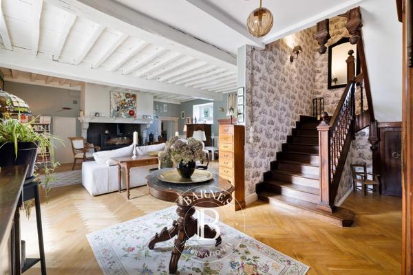 Navarrenx, Maison d'hôtes 8 Chambres -  463 m² à vendre