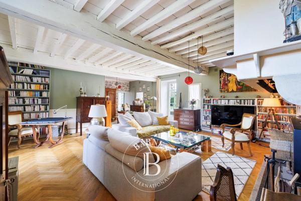 Navarrenx, Maison d'hôtes 8 Chambres -  463 m² à vendre