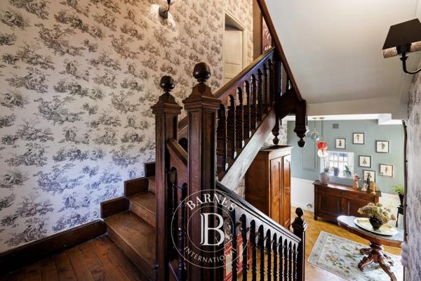 Navarrenx, Maison d'hôtes 8 Chambres -  463 m² à vendre