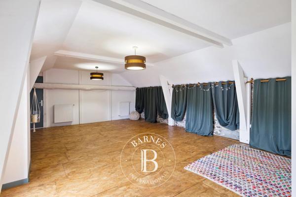 Navarrenx, Maison d'hôtes 8 Chambres -  463 m² à vendre