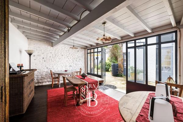 Navarrenx, Maison d'hôtes 8 Chambres -  463 m² à vendre