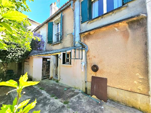 Maison à vendre 16 000 Angouleme 3 pièce(s) 106 m2