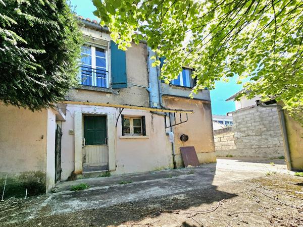 Maison à vendre 16 000 Angouleme 3 pièce(s) 106 m2