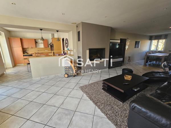 Maison individuelle avec Jardin, Garage et dépendances