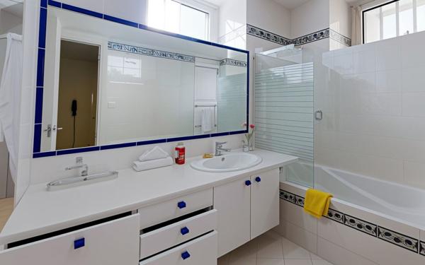 Appartement à vendre    4 pièces • 197 m2 Sainte-Foy-lès-Lyon