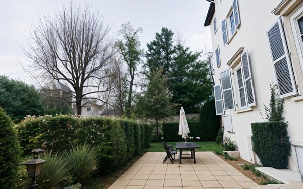 Appartement à vendre    4 pièces • 197 m2 Sainte-Foy-lès-Lyon