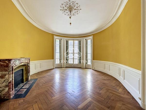 GRAND T5 BD DES BELGES – LYCEE DU PARC