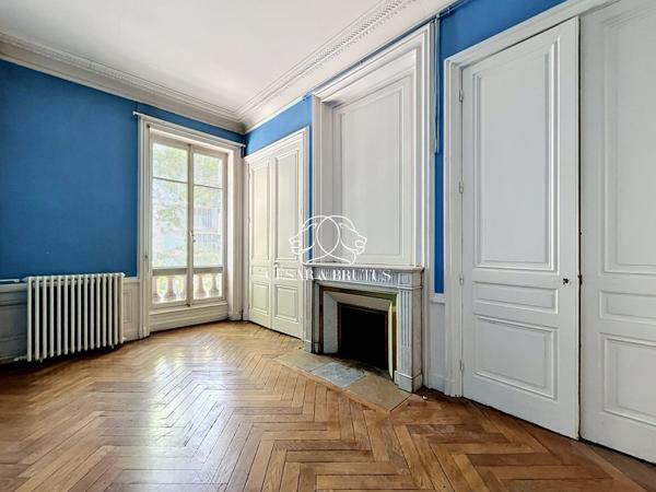 GRAND T5 BD DES BELGES – LYCEE DU PARC