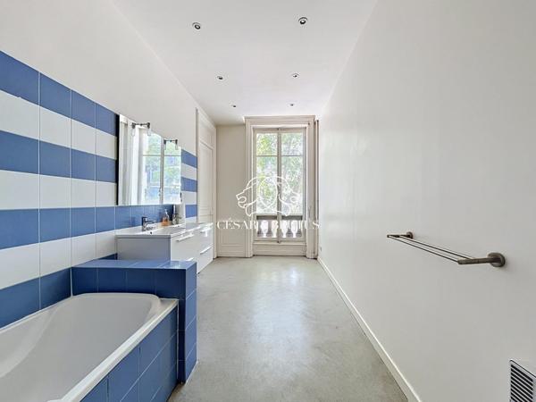 GRAND T5 BD DES BELGES – LYCEE DU PARC