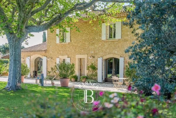 Cheval-Blanc, Maison 5 Chambres -  391 m² à vendre