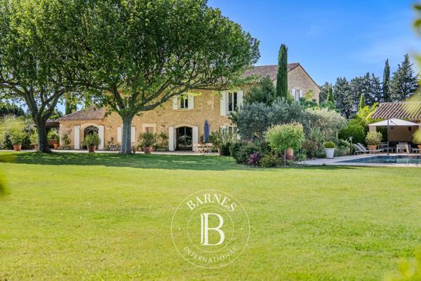 Cheval-Blanc, Maison 5 Chambres -  391 m² à vendre