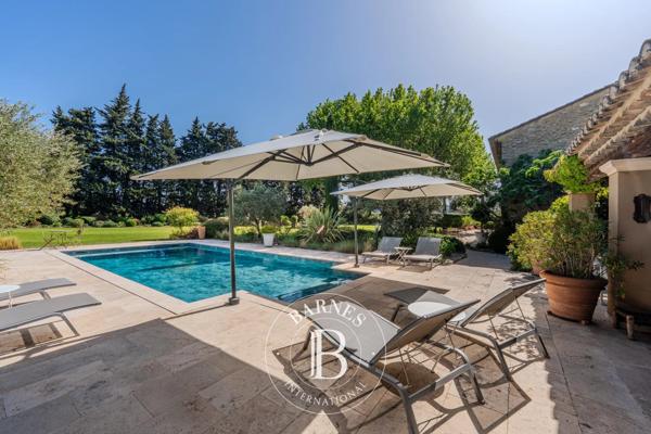 Cheval-Blanc, Maison 5 Chambres -  391 m² à vendre