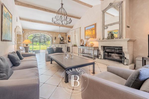 Cheval-Blanc, Maison 5 Chambres -  391 m² à vendre